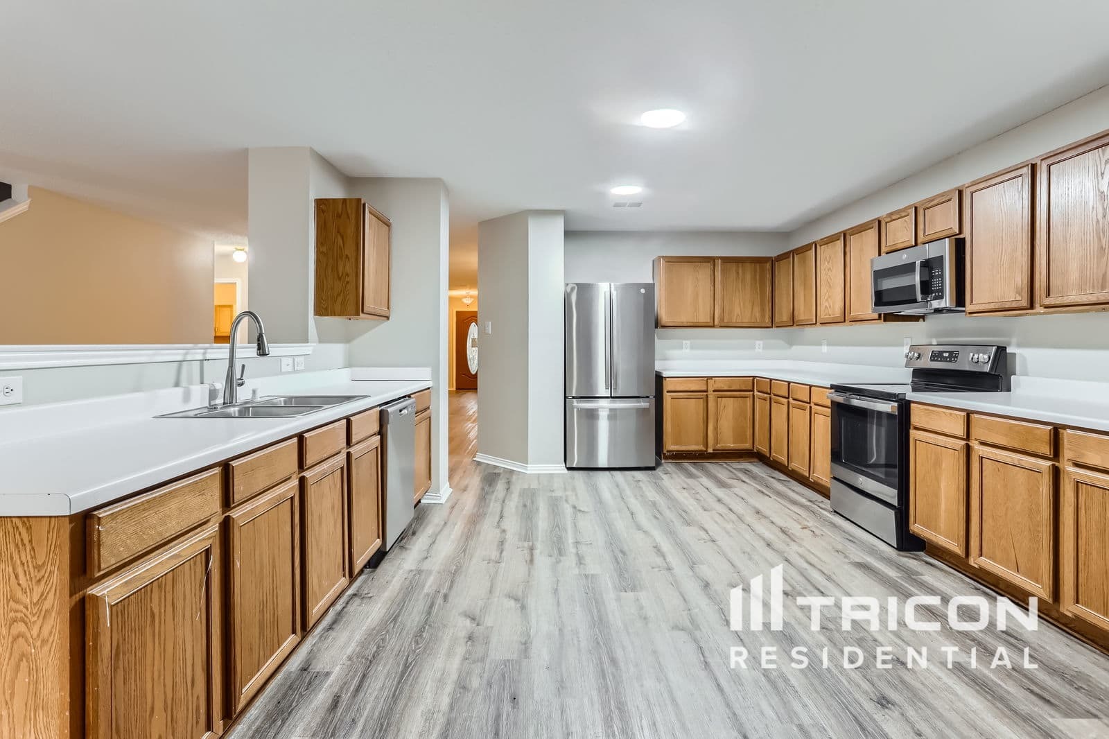 Building Photo - 5421 Pandale Valley Dr
