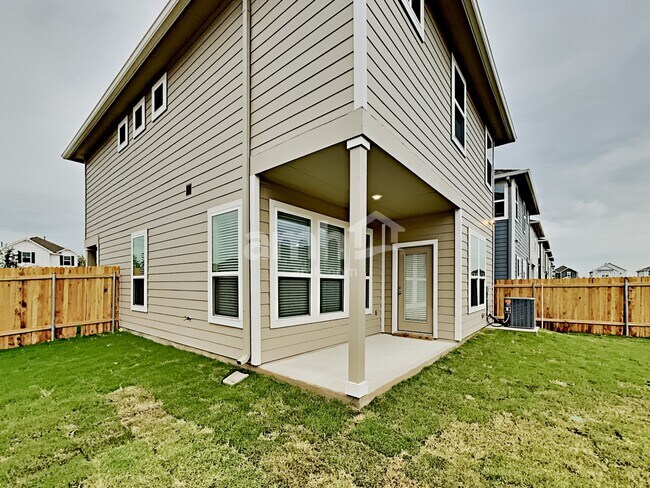 Building Photo - 2737 Lillybrook Ln