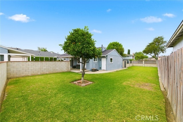 Building Photo - 6266 N Muscatel Ave