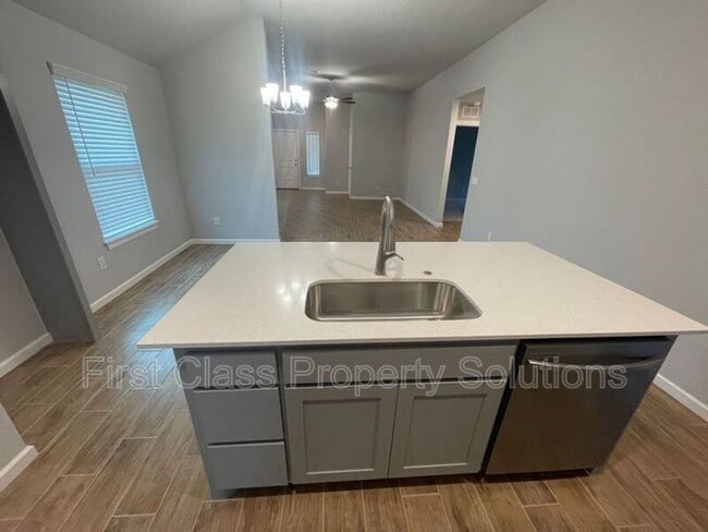 Building Photo - 19917 Forsythe Dr