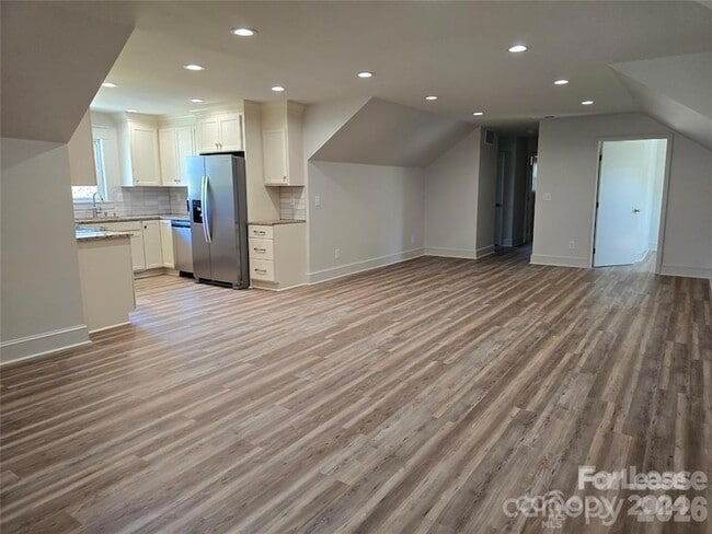 Building Photo - 105 A Kluttz St