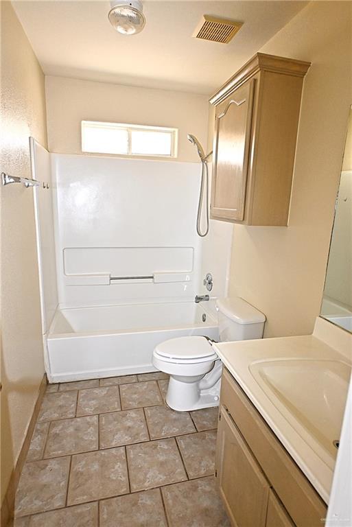 Building Photo - 17 West Dr