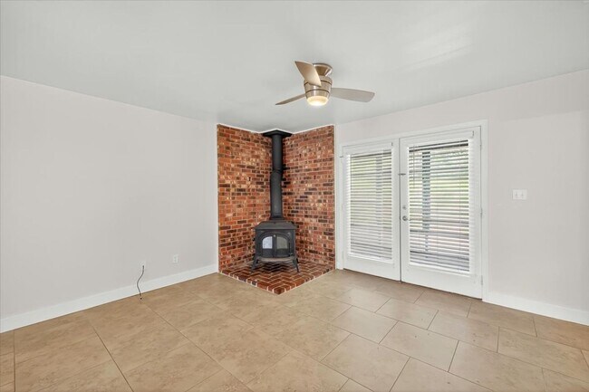 Building Photo - 898 Meginnis Ln