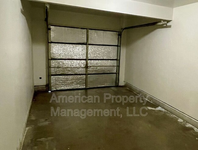 Building Photo - P2-1Q- 1585 S. 67th E. Ave