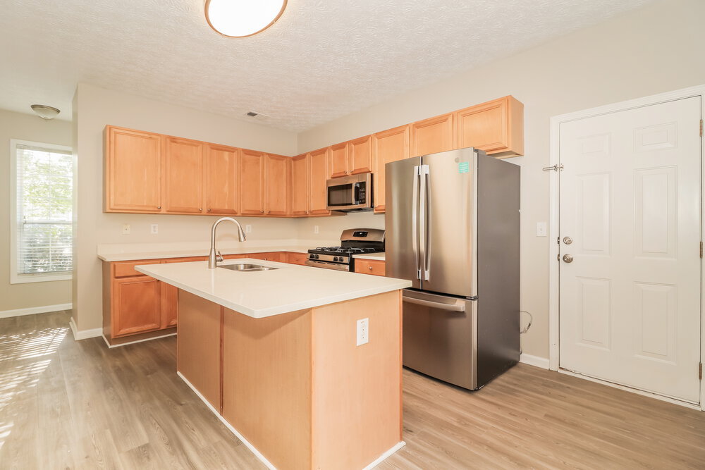 Building Photo - 108 Ancient Oaks Way