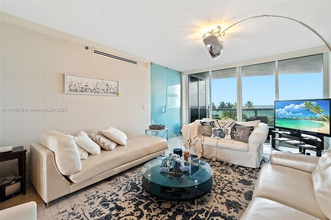 Building Photo - 18911 Collins Ave