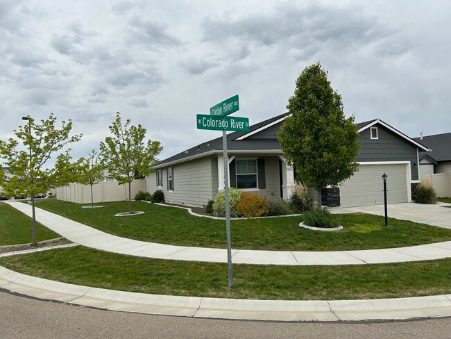 Building Photo - 11416 W Colorado River St