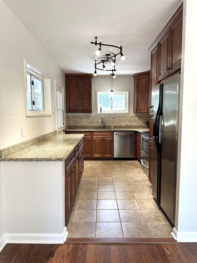 Building Photo - 5260 Brantford Ave