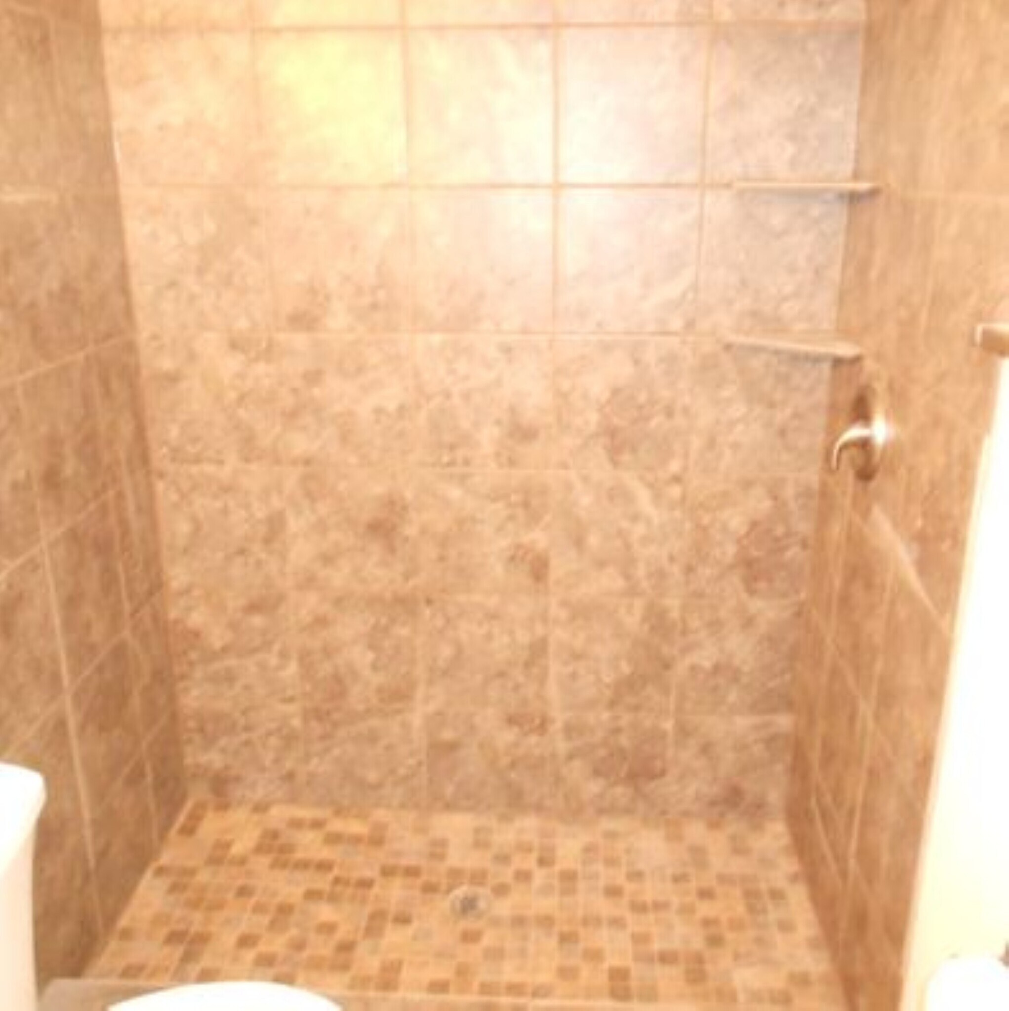 Building Photo - 112 E Dean Ave