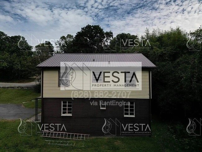 Building Photo - 34 Huffman Rd