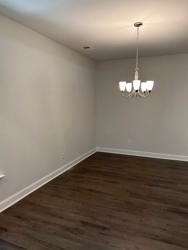 Building Photo - 2404 Blue Crane Cir