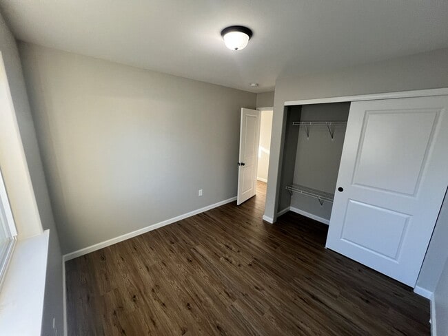 Building Photo - 107 Grant Dr