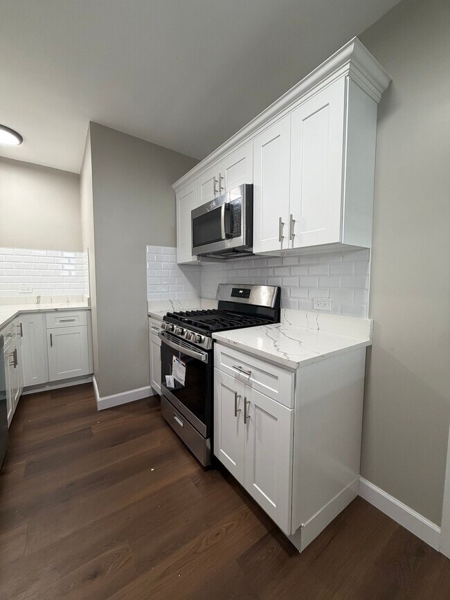 Building Photo - 3245 Wisconsin Ave