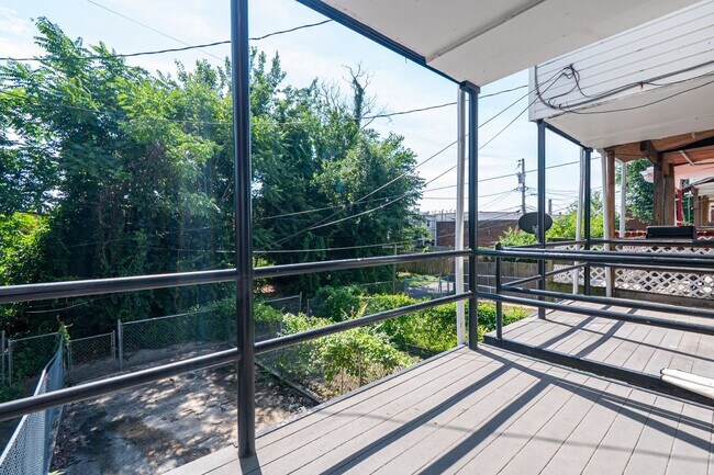 Building Photo - 2639 Boone St