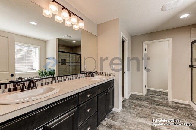Building Photo - 7294 NW Oakfern Dr