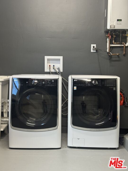 Building Photo - 546 Hahn Ave