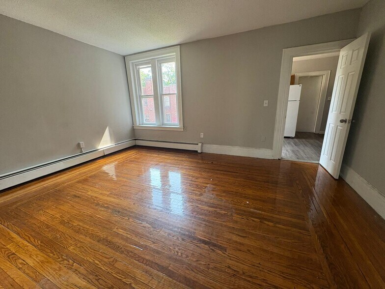 Building Photo - 279 Winthrop Ave