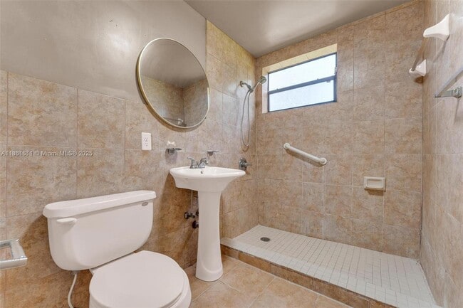Building Photo - 11141 NW 22nd Ct