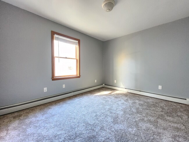 Building Photo - 1323 Pushaw Rd