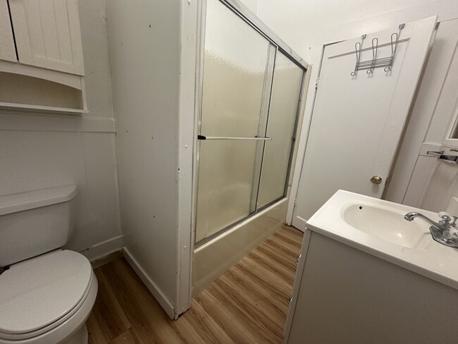 Building Photo - 7951 Maple Ave SE