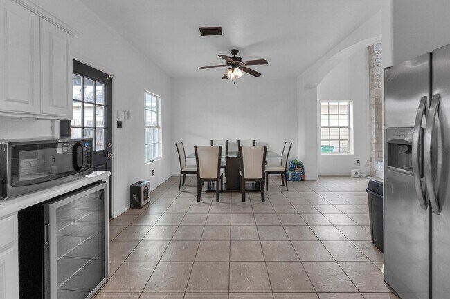 Building Photo - 3114 Trinity Joe Ln