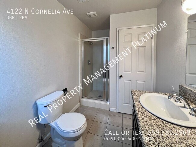 Building Photo - 4122 N Cornelia Ave
