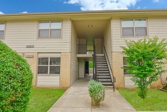 Building Photo - 1501 S Bolton St