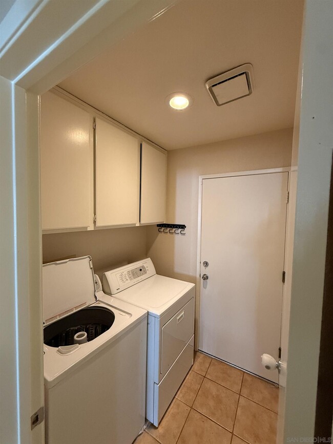 Building Photo - 44902 Cam Alamosa