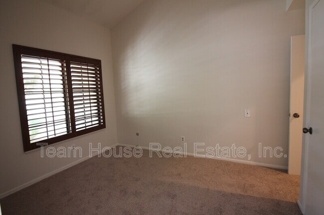 Building Photo - 25433 Plaza Escovar