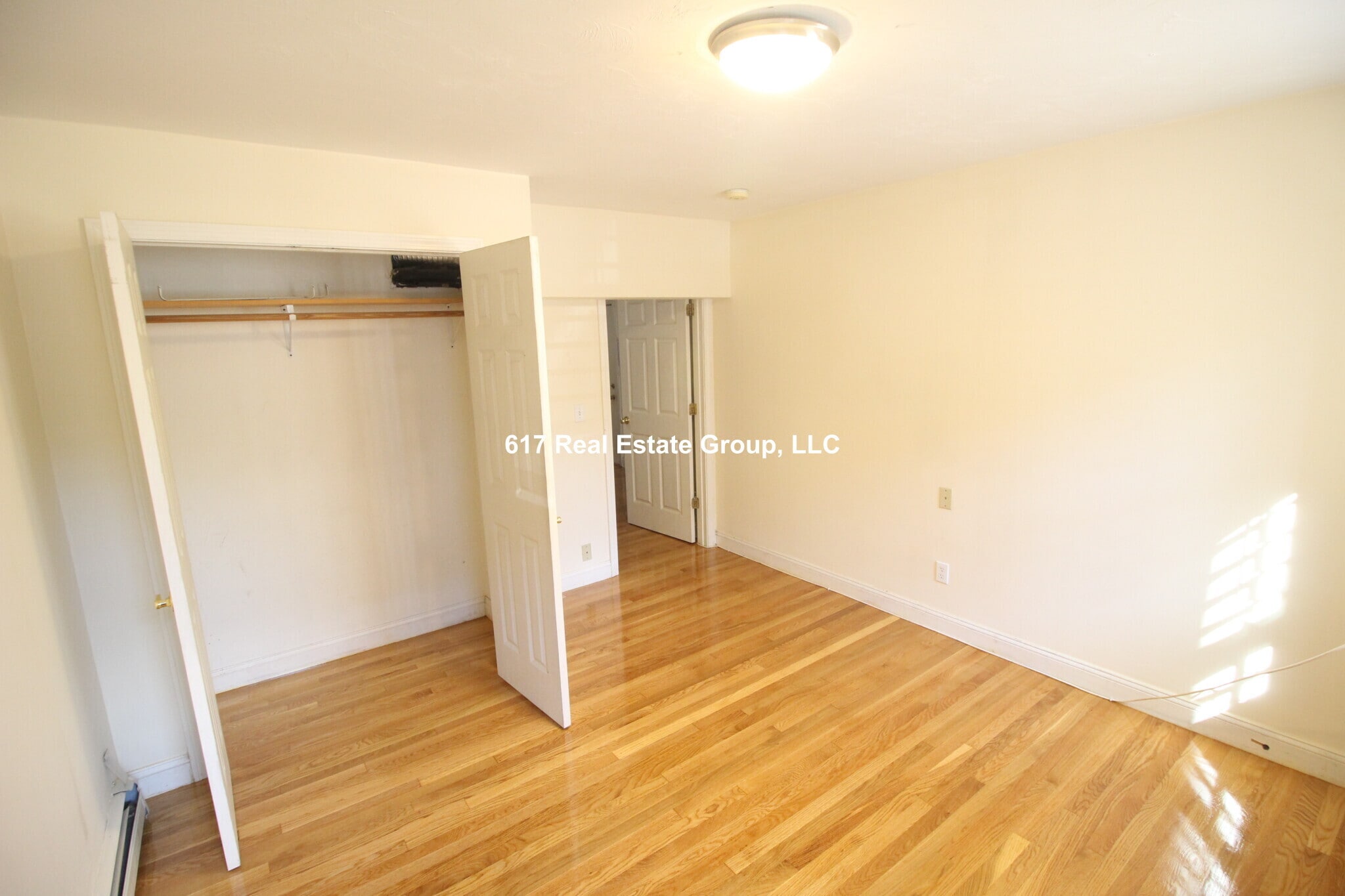 Building Photo - 1122 Commonwealth Ave