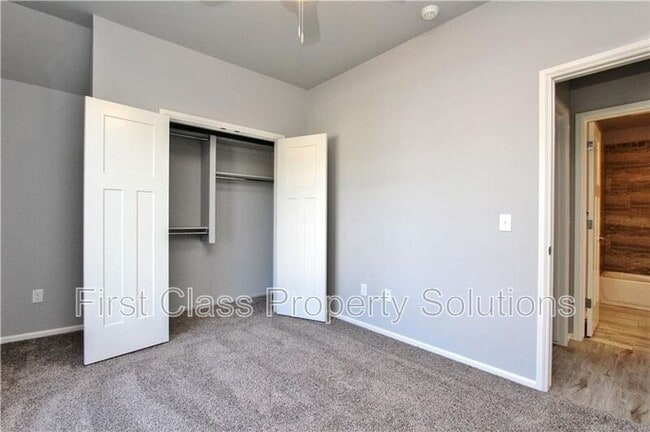 Building Photo - 4005 Brougham Way