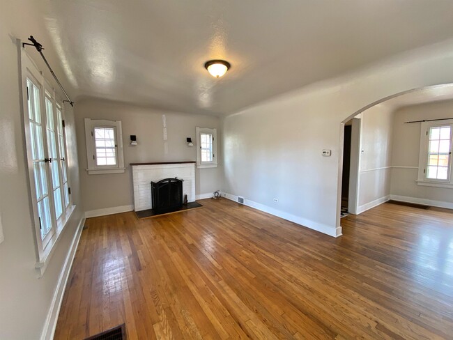 Building Photo - 3345 W 39th Ave