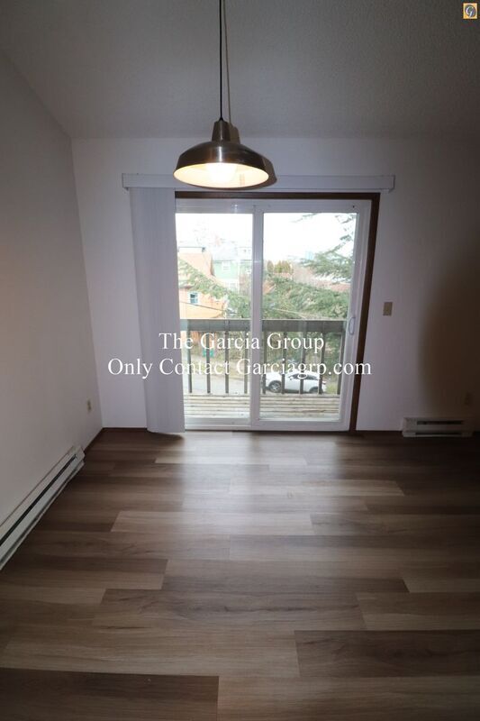 Building Photo - 3712 S Kelly Ave