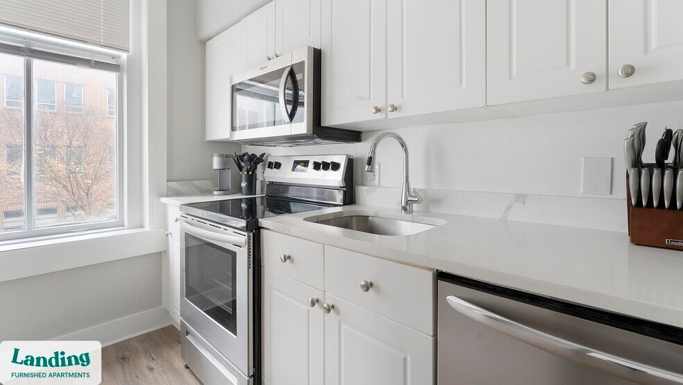 Building Photo - 617 W Lexington St