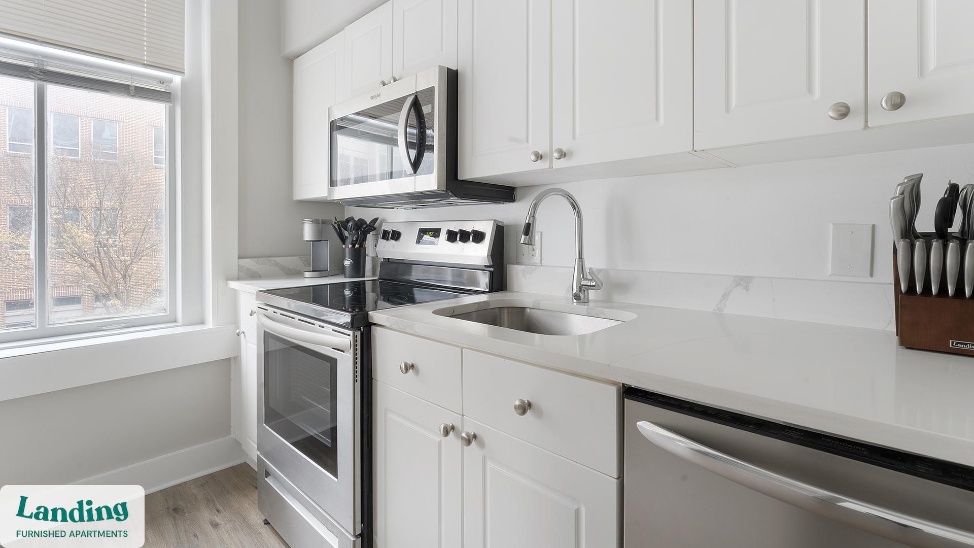 Building Photo - 617 W Lexington St