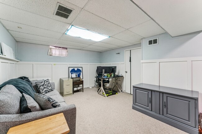 Building Photo - 15523 W 83rd Terrace