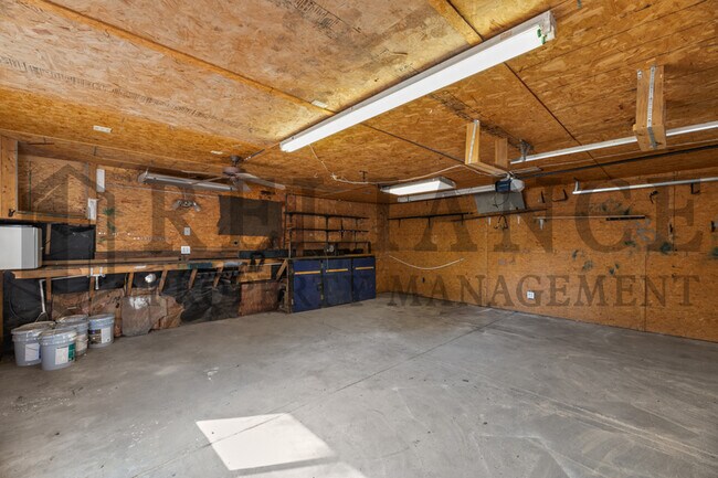Building Photo - 2551 S Laura St