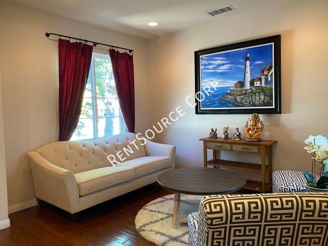 Building Photo - 24310 Las Palmas St