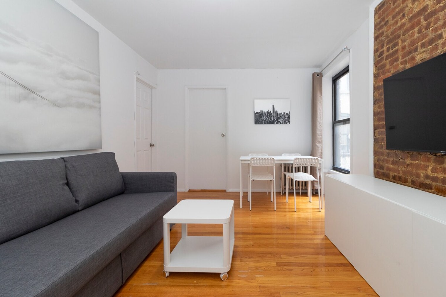 Building Photo - 317 E 93rd St