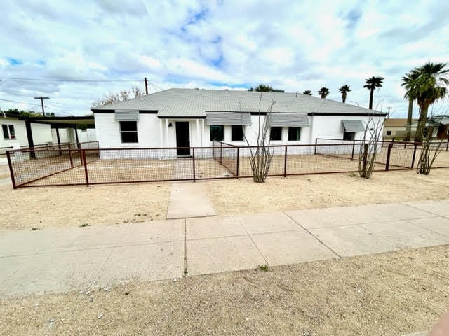Building Photo - 1402 E McKinley St