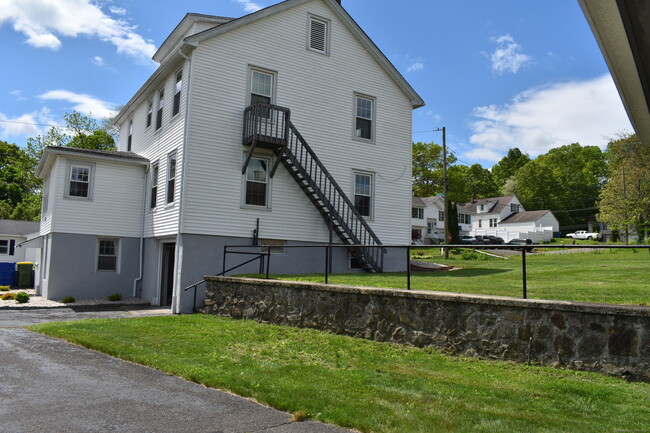 Building Photo - 158 Martone St