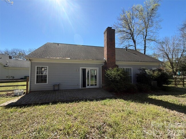 Building Photo - 8539 Albury Walk Ln