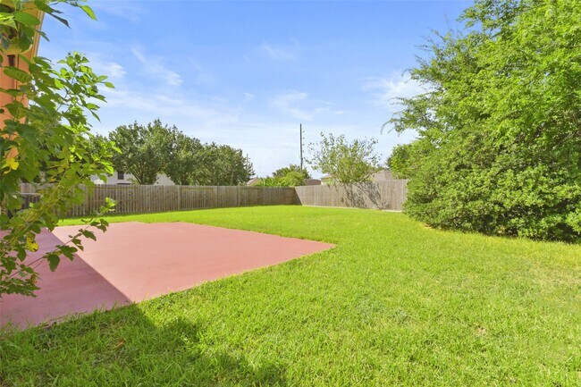 Building Photo - 9230 Eaglewood Spring Dr