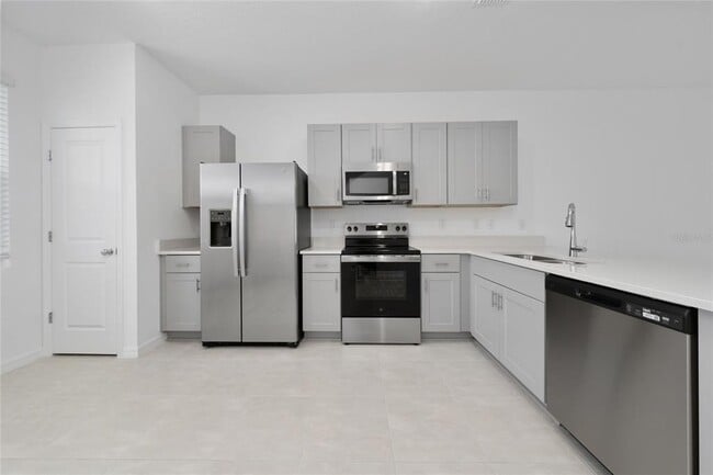 Building Photo - 2916 Skyline Lp