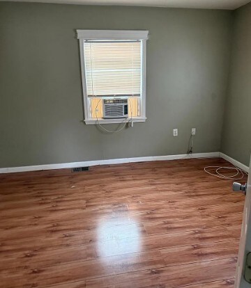 Building Photo - 510 Arsan Ave