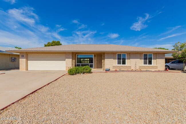 Building Photo - 10214 W Burns Dr