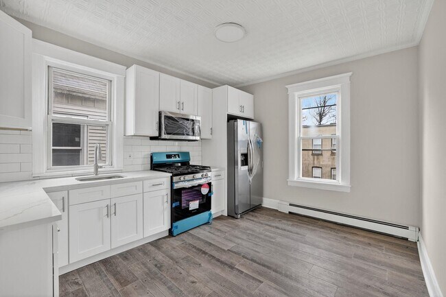 Building Photo - 107 Brown Pl