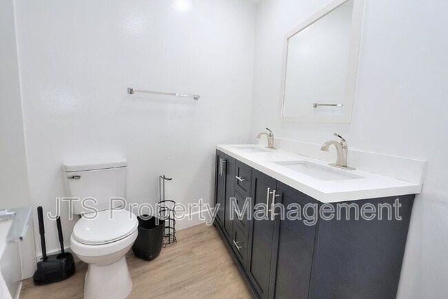 Building Photo - 10524 Croetto Way