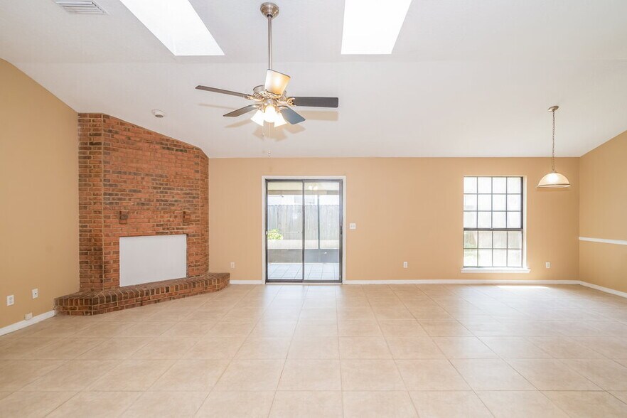 Building Photo - 8536 Iron Mill Ct