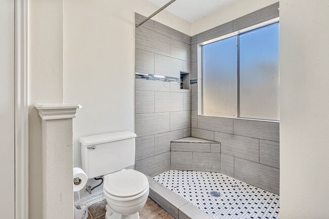 Building Photo - 16722 Shrub Oak Dr